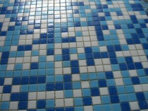 Mosaik als rutschhemmender Fußbodenbelag